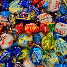 Load image into Gallery viewer, Gift Box Walker's Nonsuch Assorted Toffees & Chocolate Eclairs